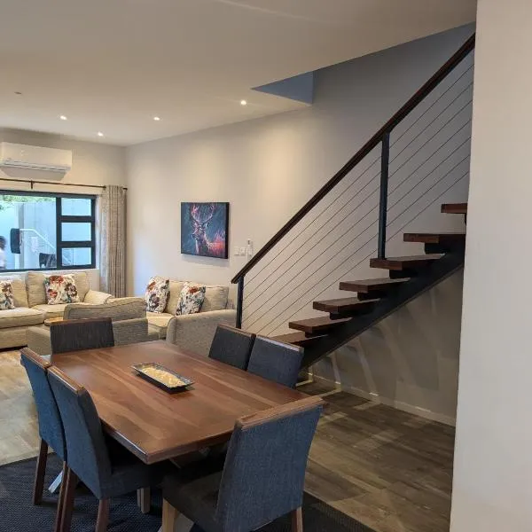 Mopani Villa Victoria Falls，位于维多利亚瀑布的酒店