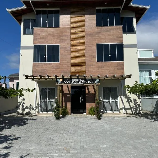 Residencial Wrubleski SC，位于帕罗卡的酒店