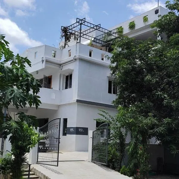 Gangi Kota East Flat，位于Kovvūr的酒店