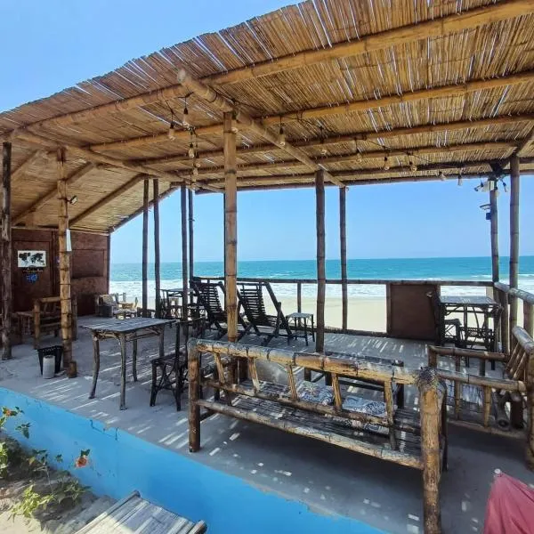 Mancora Beach House，位于曼克拉的酒店