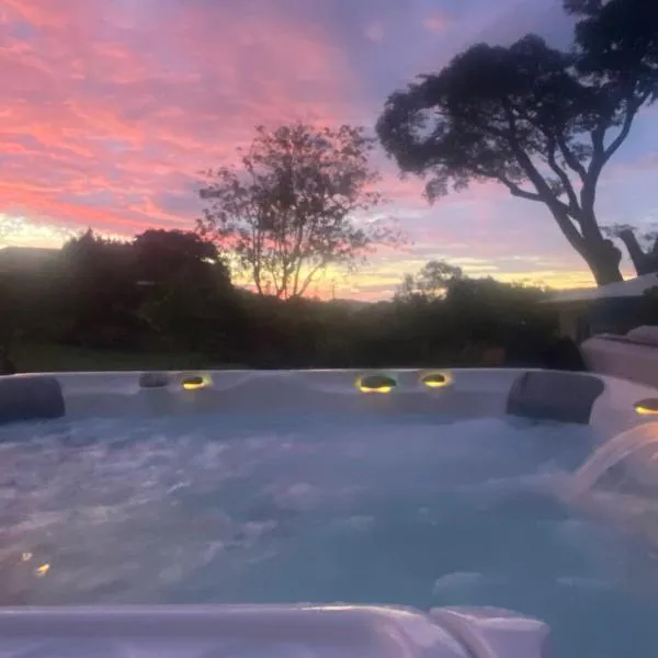 Casa Marigold -Apartamento Bondad，位于阿拉胡埃拉的酒店