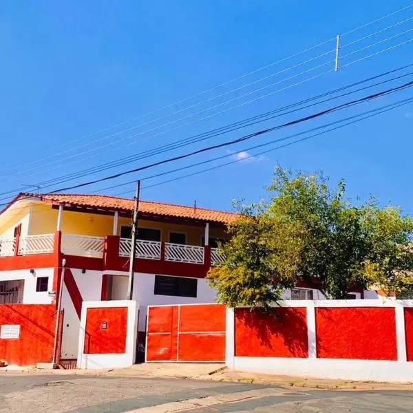 Pousada B&B - na cidade Capivari-SP，位于Capivari的酒店