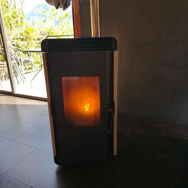 Cabaña 8 a 9 personas ideal 2 matrimonios y niños，位于柯纳里佩的酒店