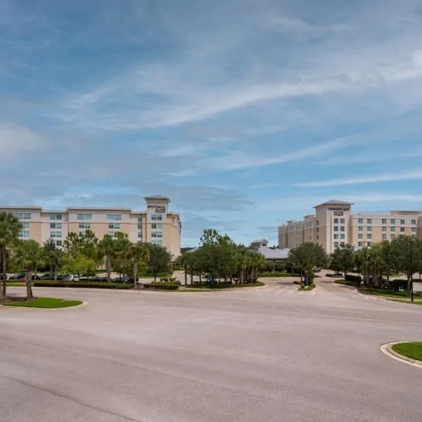 SpringHill Suites by Marriott Orlando at FLAMINGO CROSSINGS Town Center-Western Entrance，位于奥兰多的酒店