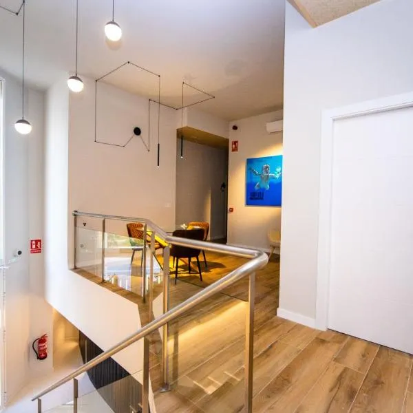 Hotel Sleep Turia music & art，位于利里亚的酒店