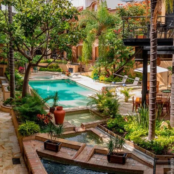 Casa de Adobe Gallery & Luxury Boutique，位于瓦哈卡市的酒店