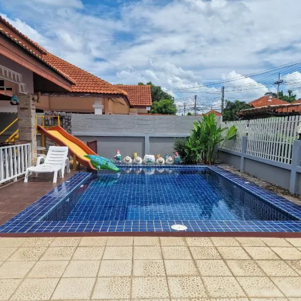 Bluepool Villa Pattaya，位于邦萨雷的酒店