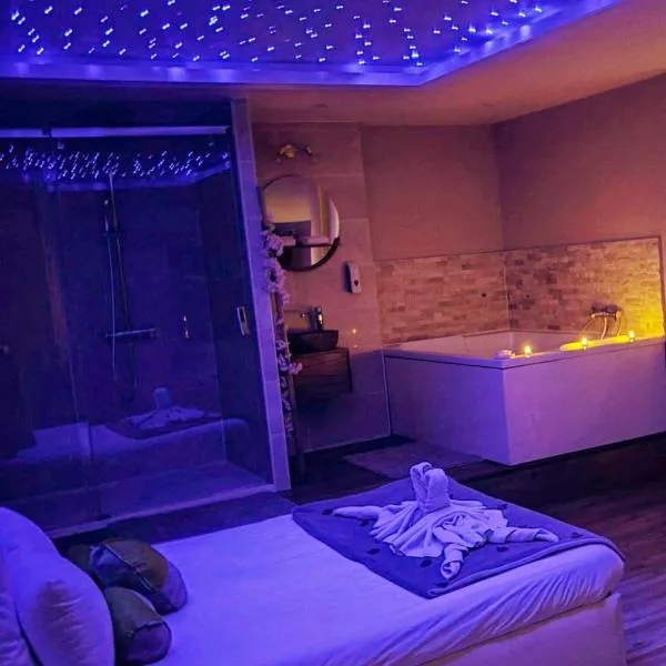 Studio Love room Spa Baignoire double La Ciotat Centre port，位于拉西约塔的酒店