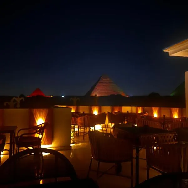 Pyramids On The Spot View，位于开罗的酒店
