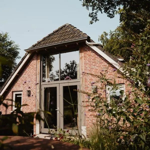 Sfeervolle woning in boerderijstijl，位于泽尔赫姆的酒店