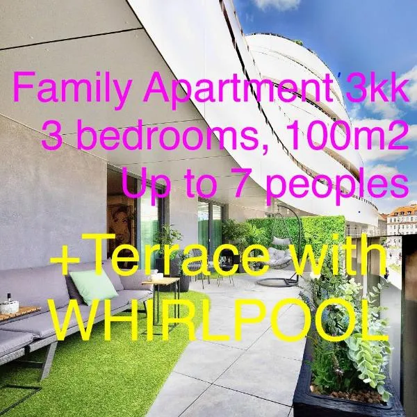 DH Family and Whirlpool Premium Apartment 3kk, 2x SmartTV-NETFLIX, Big Terrace and Free Parking，位于布尔诺的酒店