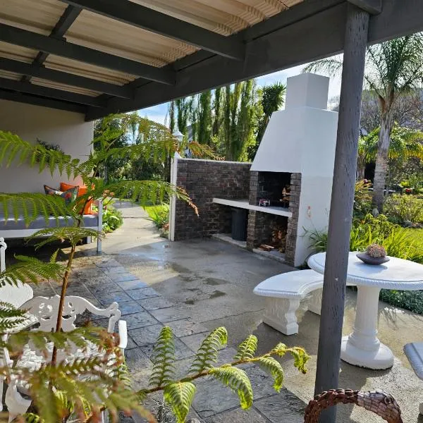 Tsitsikamma Gardens Cottages Self-catering Cottages，位于Eersterivierstrand的酒店