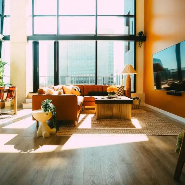 NEW Pause Penthouse Lofts -Downtown- Free Parking，位于哈利法克斯的酒店