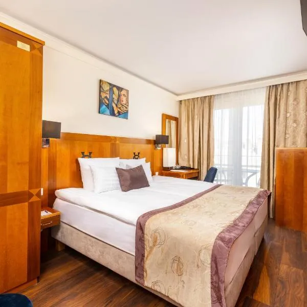 Carlton Hotel Buda Castle，位于布达佩斯的酒店