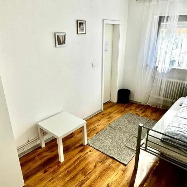 Hostel10 - Top Unterkunft in Hockenheim，位于霍根海姆的酒店