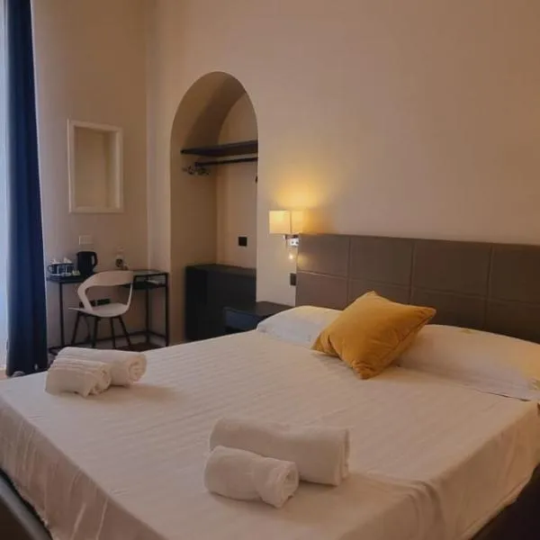 EVA LUXURY SUITE，位于卡利亚里的酒店