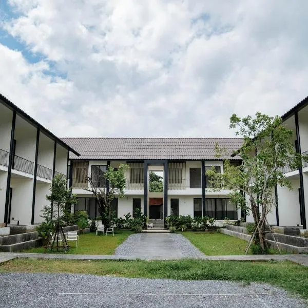 Shanti-Retreat Hotel，位于浦阿的酒店