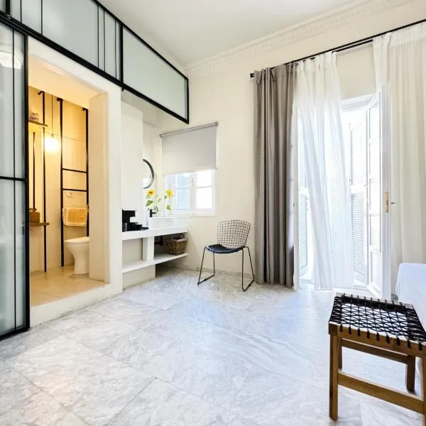 OIKO MINI SUITES，位于埃尔莫波利斯的酒店