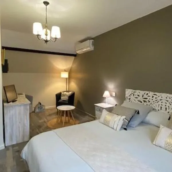 LA MAISON DE TRIBOULET Chambres et table d'hôtes -Amboise-，位于Pocé-sur-Cisse的酒店