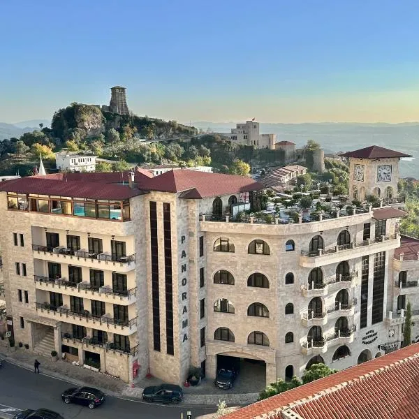 Hotel PANORAMA Kruje view on the castle and the old town，位于Laç的酒店