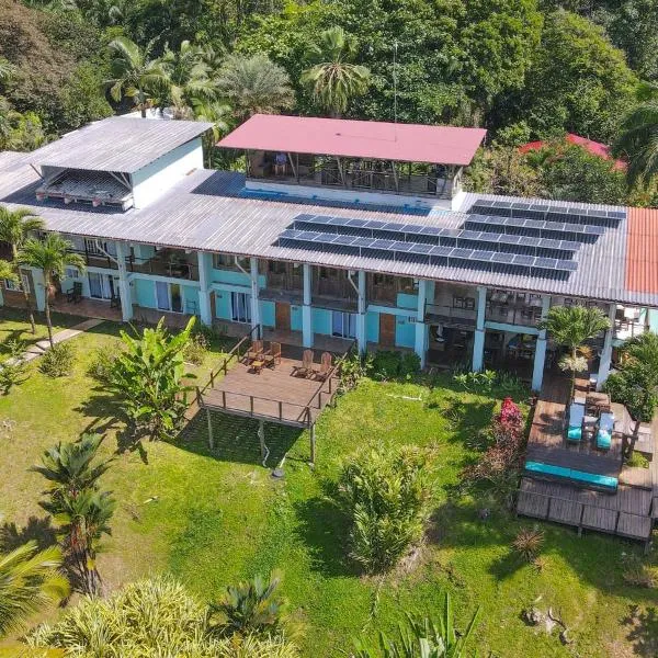 Bird Island Bungalows，位于博卡德拉戈的酒店