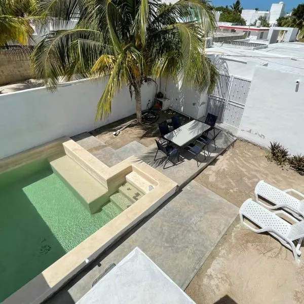 Casa con Piscina en Chixchulub a 100 m de la playa，位于希克苏鲁伯的酒店