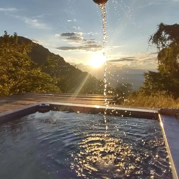 Monte La MaMa Ecolodge，位于Viotá的酒店