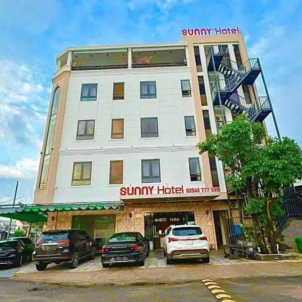 Sunny Hotel Xuyên Mộc，位于Láng Ban Ma的酒店