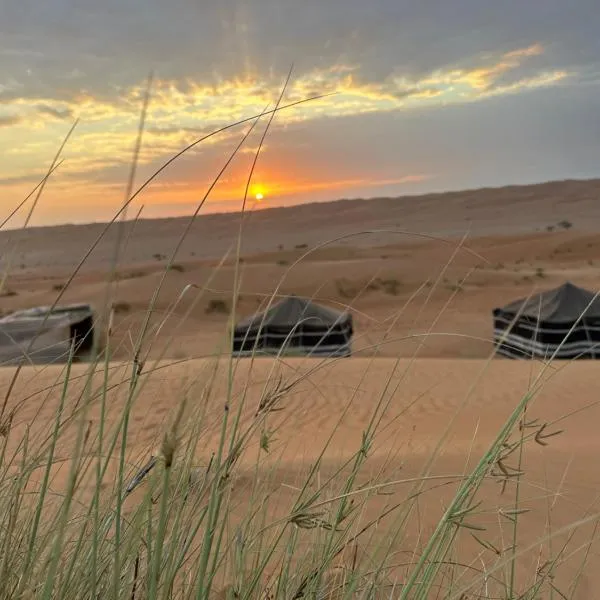 Golden dune Bedouin camp，位于Al Wāşil的酒店