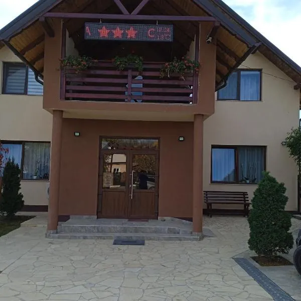 CAsaHORA，位于Pîrcovaci的酒店