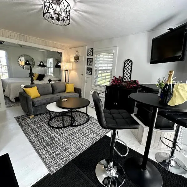 18 Vine Inn & Carriage House，位于哈蒙兹波特的酒店