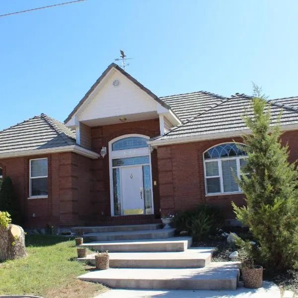 Swallow Cove，位于Panaca的酒店