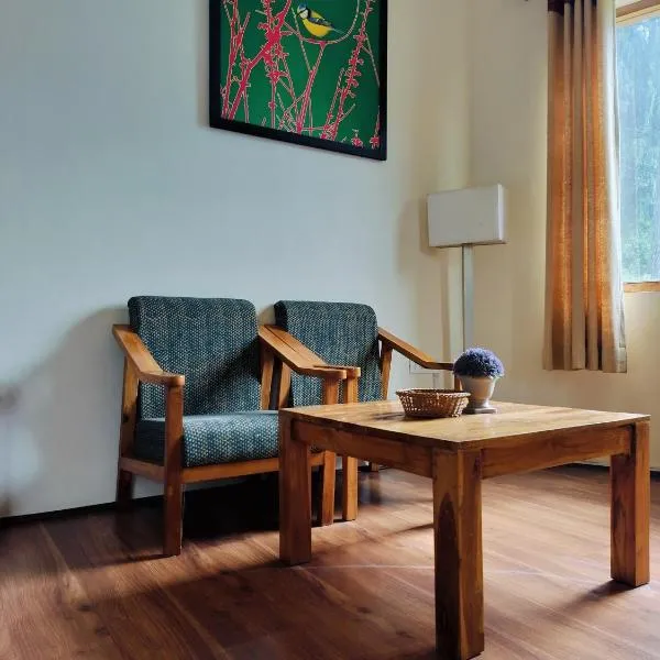 Serenity Stays - Manali, Naggar，位于纳加尔的酒店