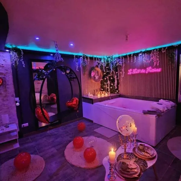 la nuit des passions avec petit déjeuner，位于Saint-Antoine的酒店