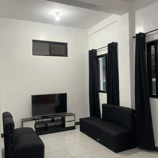 Calapan Mindoro Transient APT B，位于Calapan的酒店