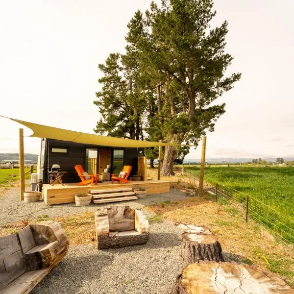 Te Manahuna Glamping Tiny House,位于费尔利的酒店
