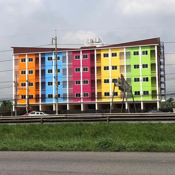 S9 Hotel Samutsakhon เอสไนน์โฮเทล สมุทรสาคร，位于Samut Sakhon的酒店