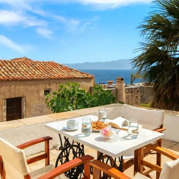 Menexes Suites Monemvasia，位于普利特拉的酒店