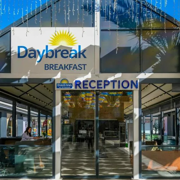 Days Inn by Wyndham Alanya，位于阿拉尼亚的酒店