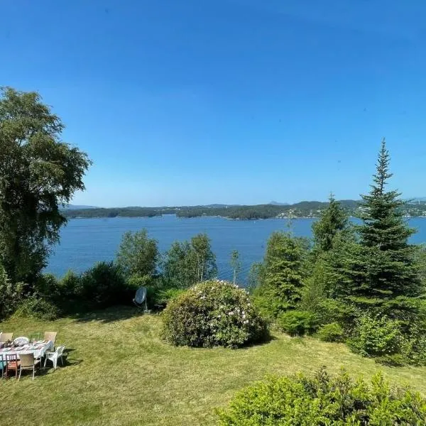 Panoramic Fjord View near Bergen，位于卑尔根的酒店