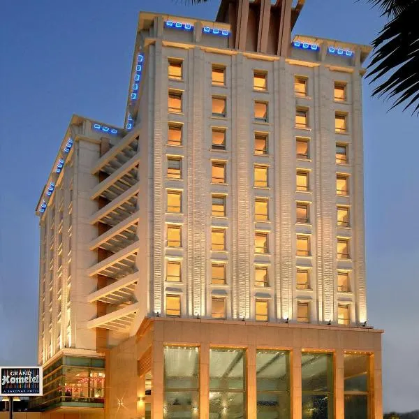 Lemon Tree Premier, Malad, Mumbai，位于马诺利的酒店
