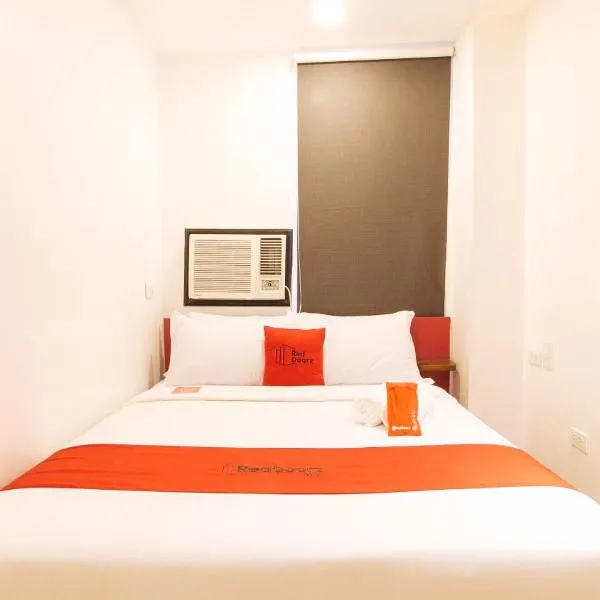 RedDoorz Plus at MM Hotel Las Pinas former RedDoorz Plus Near Bamboo Organ，位于马尼拉的酒店