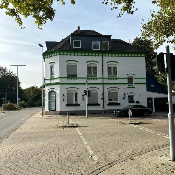 Hotel Waldschlößchen，位于鲁尔河畔米尔海姆的酒店