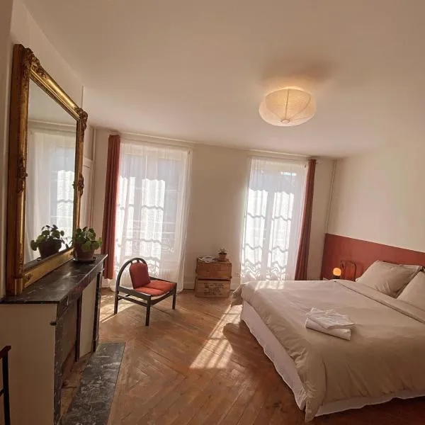La Maison des Ifs Terracotta，位于Mamers的酒店