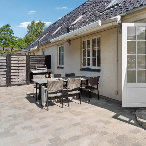 3 Bedroom Gorgeous Home In Gilleleje，位于吉利勒杰的酒店