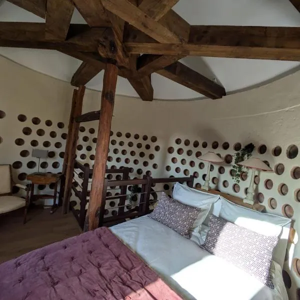 Manoir Saint Joseph Colombier，位于桑斯的酒店