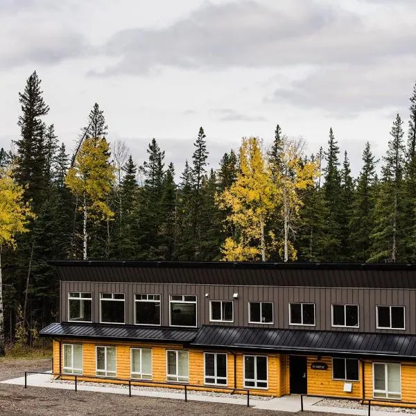 Jasper East Hostel - Near Jasper National Park East Gate Entrance，位于贾斯珀的酒店
