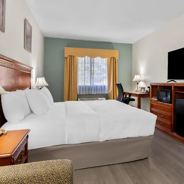 Quality Inn & Suites McAlester on Hwy 69，位于麦卡莱斯特的酒店