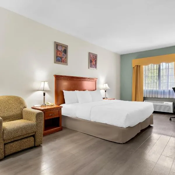 Quality Inn & Suites McAlester on Hwy 69，位于麦卡莱斯特的酒店