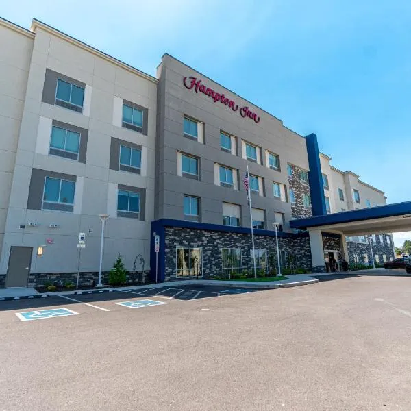 Hampton Inn Redmond Bend Airport，位于雷德蒙德的酒店